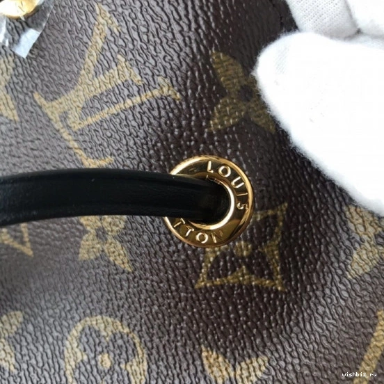WIS NÉONOÉ LOUIS VUITTON 0731